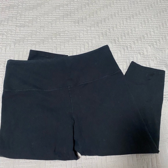 Revolutionary Tummy Control workout leggings - Picture 2 of 2